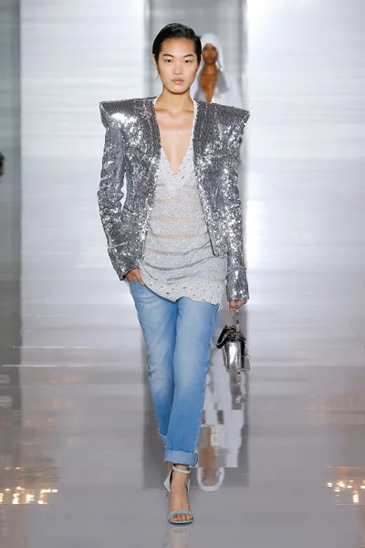 Look 30